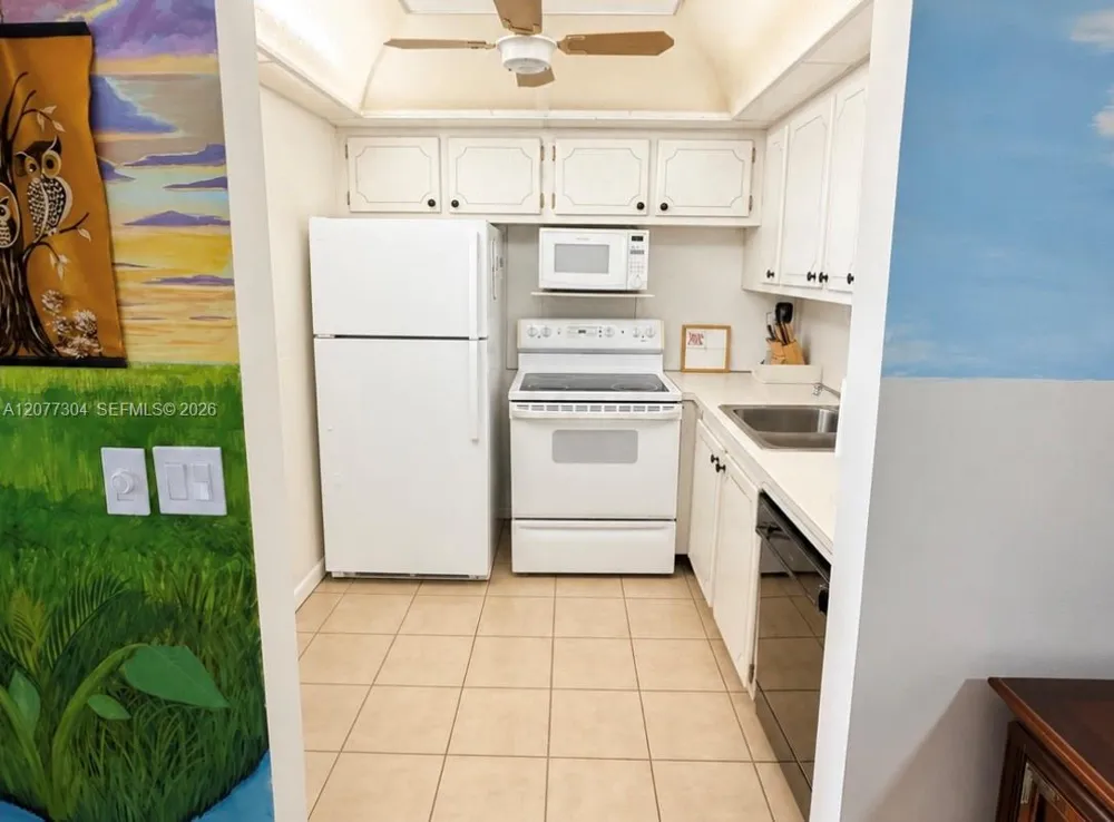 316 Southampton A #316 West Palm Beach, FL 33417