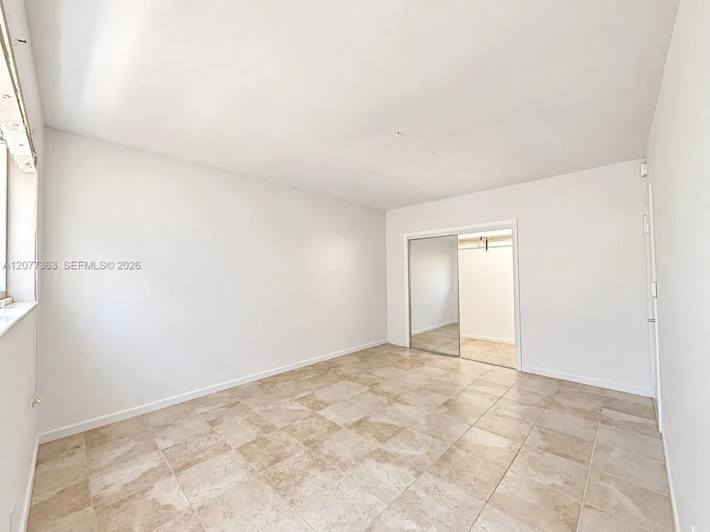 2430 NE 135th St #103 North Miami, FL 33181