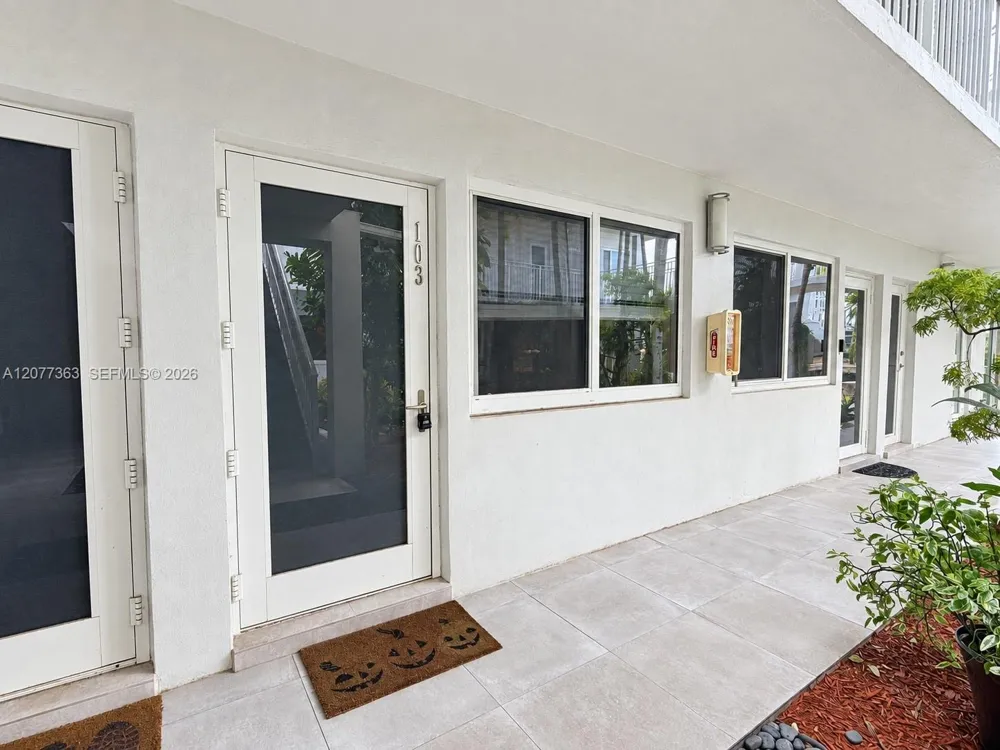 2430 NE 135th St #103 North Miami, FL 33181
