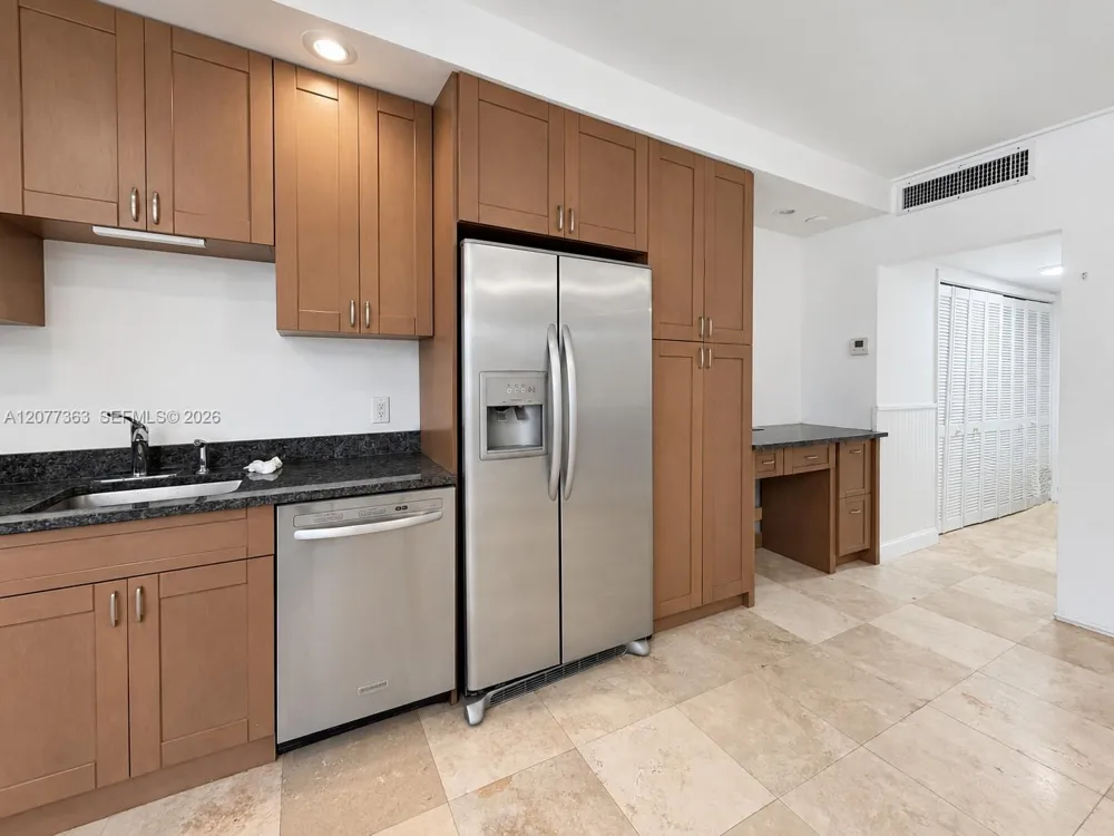 2430 NE 135th St #103 North Miami, FL 33181