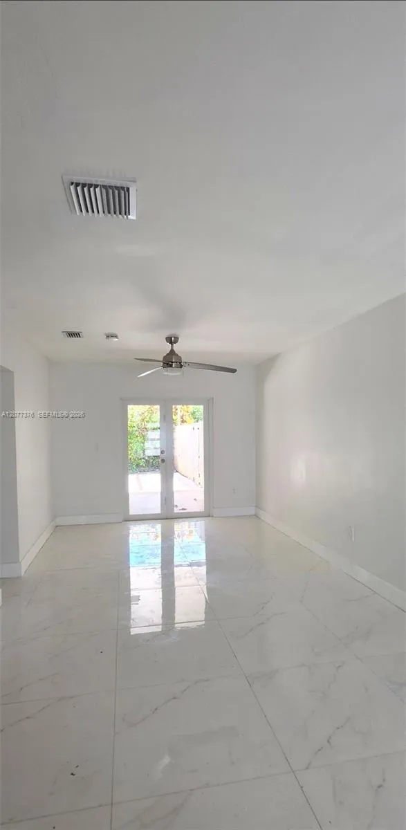 9010 SW 9th Ter #9010 Miami, FL 33174