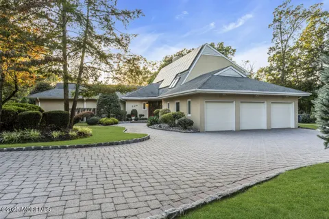 528 Eagle Point Drive