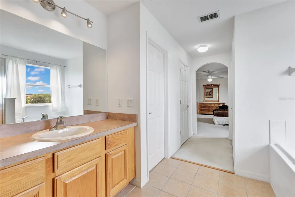139 MOORGATE DRIVE Davenport, FL 33897