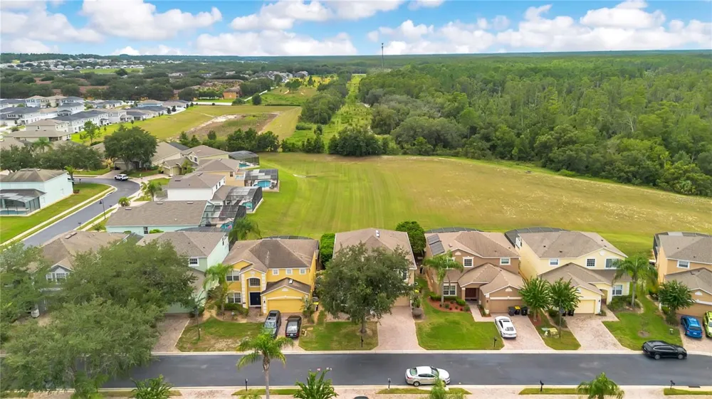139 MOORGATE DRIVE Davenport, FL 33897