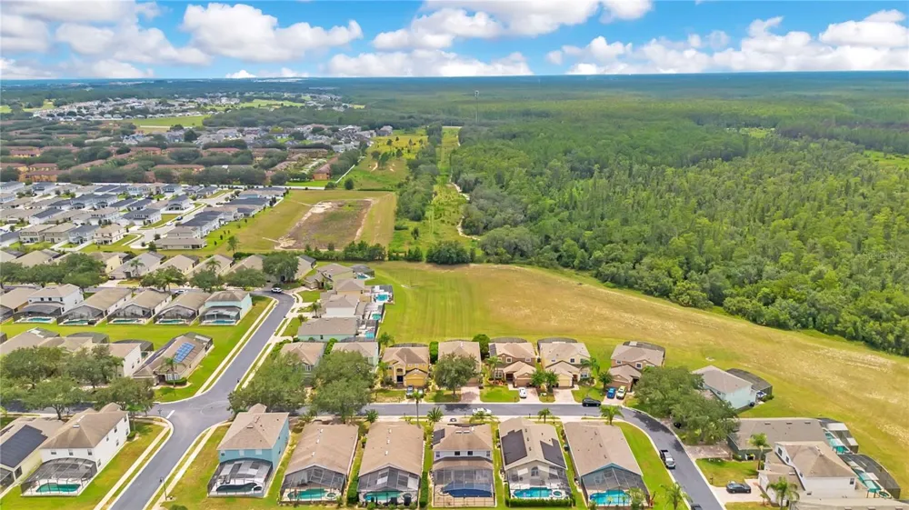 139 MOORGATE DRIVE Davenport, FL 33897