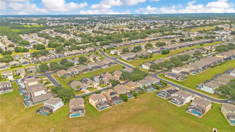 139 MOORGATE DRIVE Davenport, FL 33897