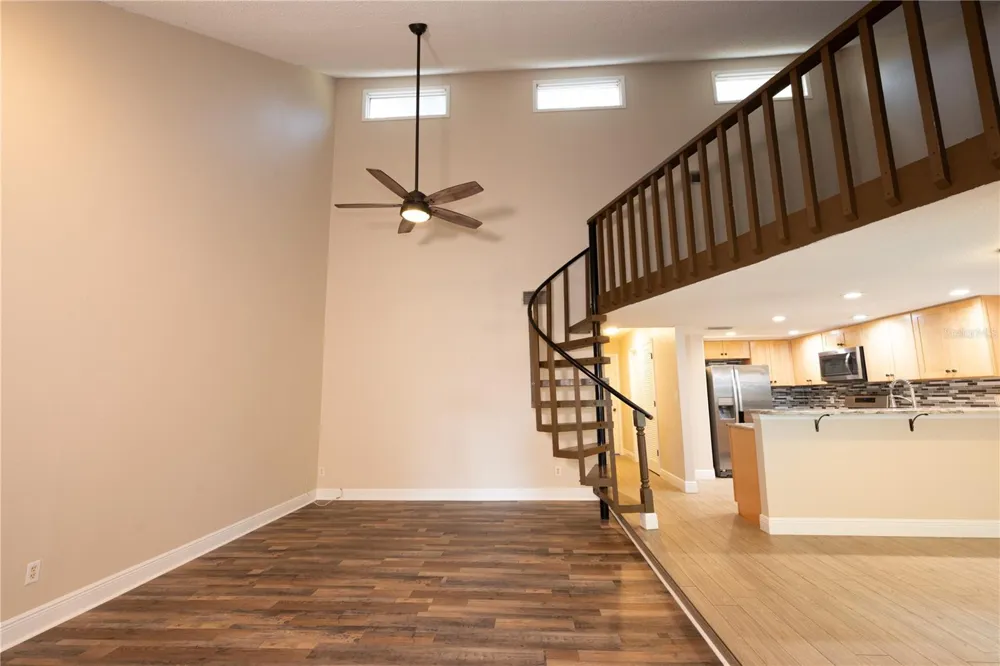 201 SOMERSET LANE #201 Palm Harbor, FL 34684