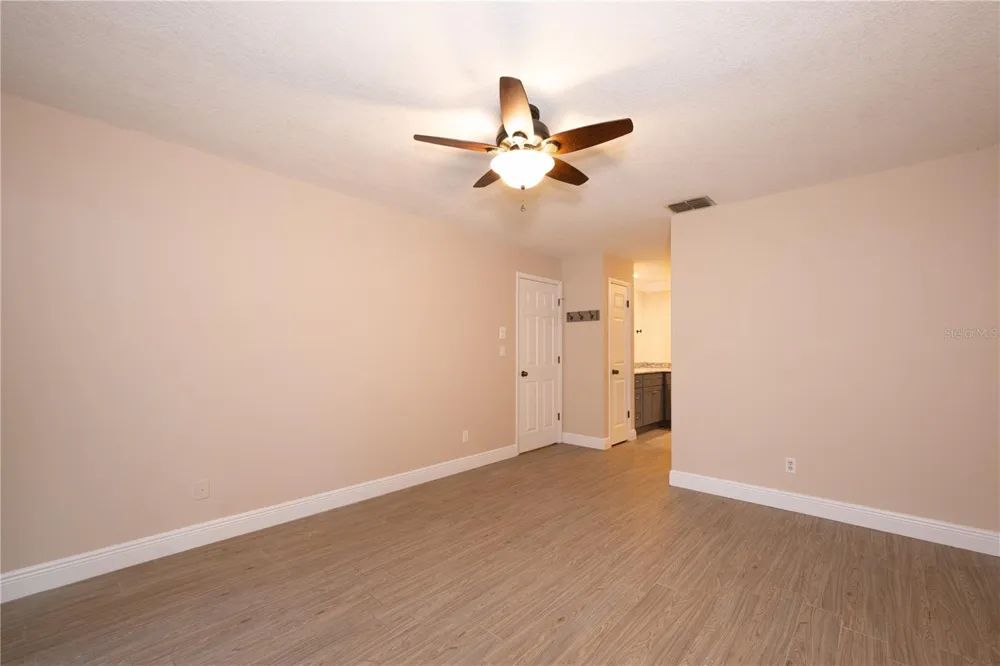 201 SOMERSET LANE #201 Palm Harbor, FL 34684