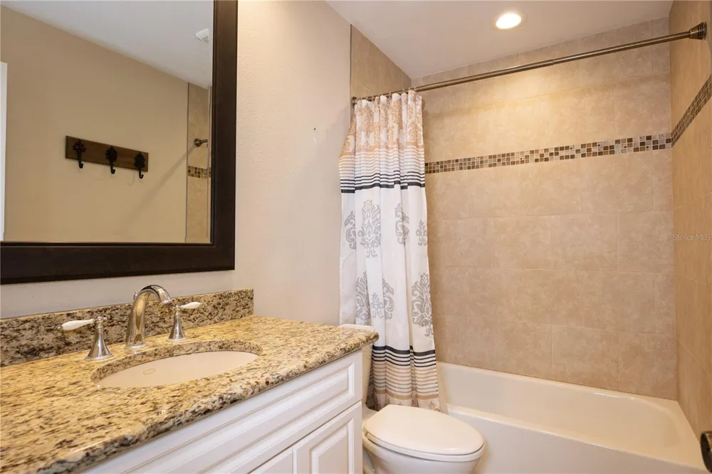 201 SOMERSET LANE #201 Palm Harbor, FL 34684