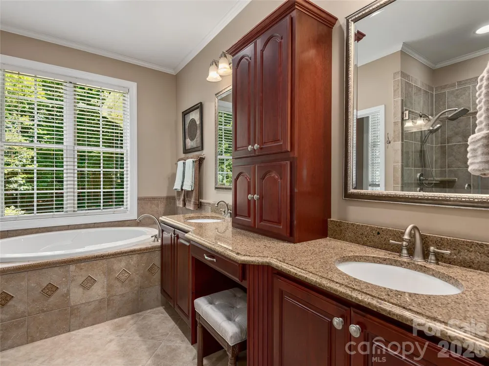 314 Summerset Drive Clyde, NC 28721
