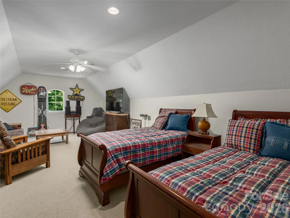 314 Summerset Drive Clyde, NC 28721