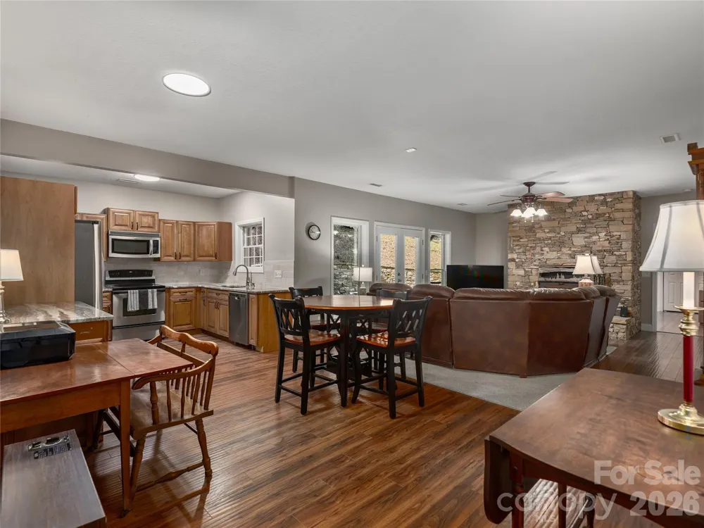 314 Summerset Drive Clyde, NC 28721