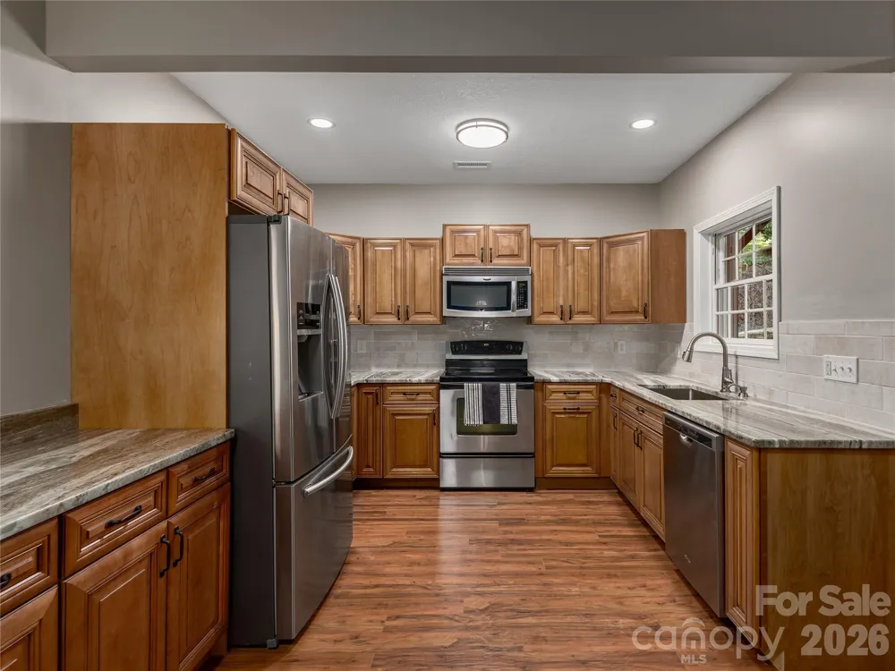 314 Summerset Drive Clyde, NC 28721