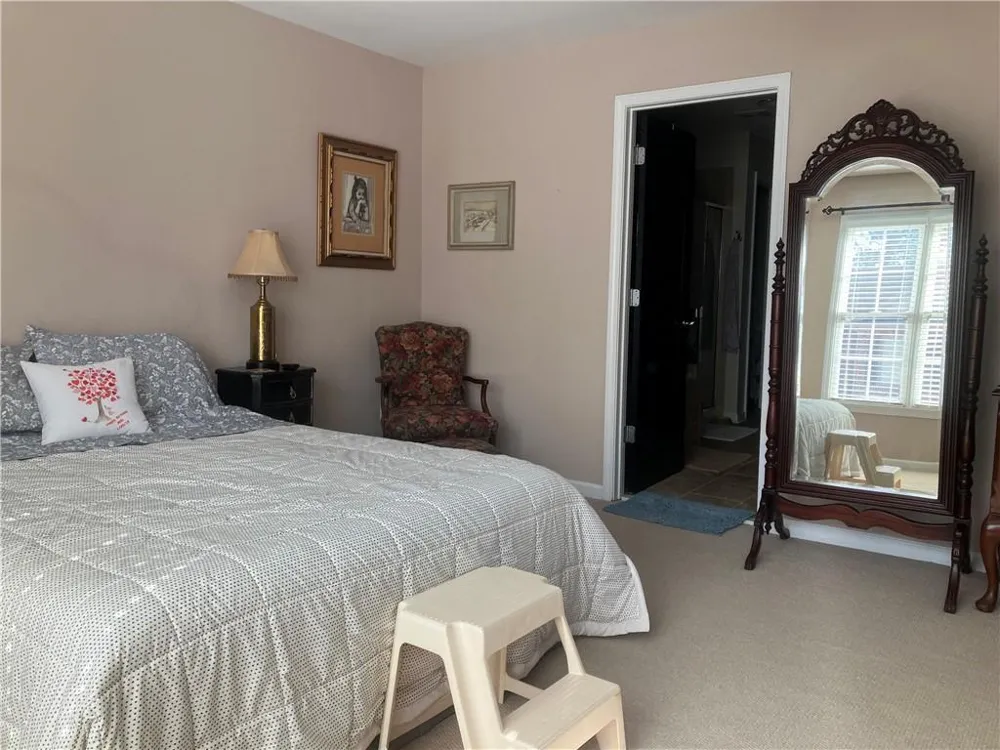 1665 Oakbrook Lake Drive Norcross, GA 30093