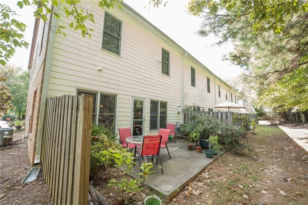 1665 Oakbrook Lake Drive Norcross, GA 30093