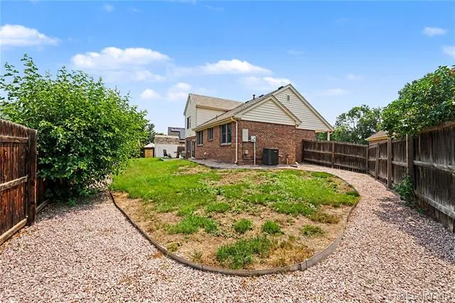 2875 E 124th Way Thornton, CO 80241