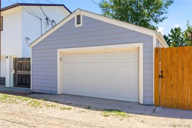 317 3rd Avenue Lyons, CO 80540
