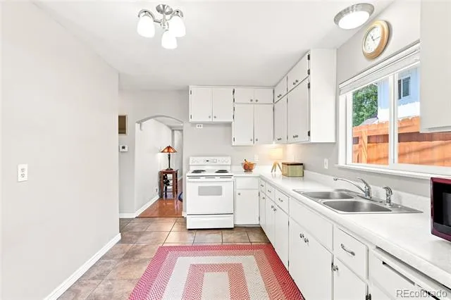 317 3rd Avenue Lyons, CO 80540