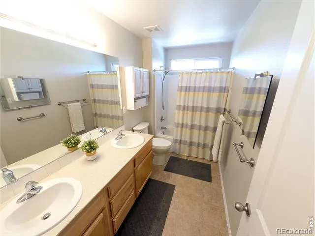 3240 Silverbell Drive Johnstown, CO 80534