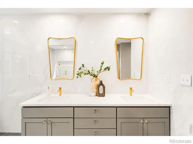 3045 Ohm Way Denver, CO 80209