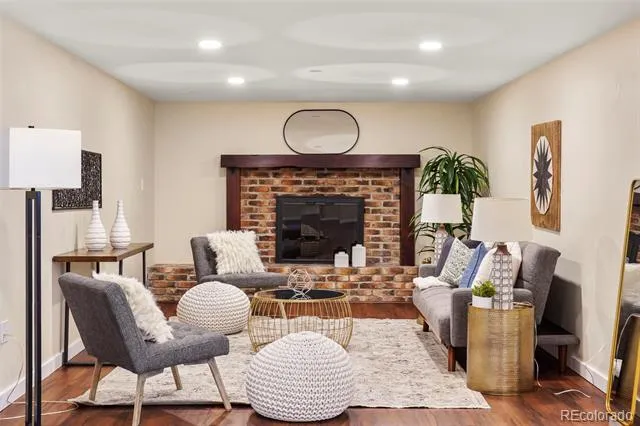1055 Zinnia Street Golden, CO 80401