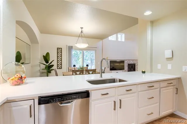 6617 S Forest Way #E Centennial, CO 80121