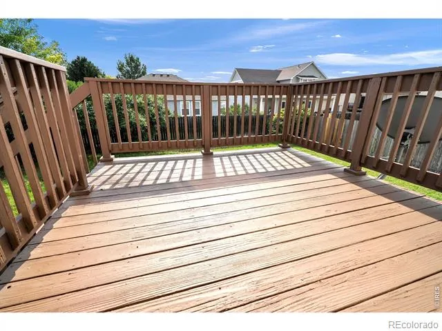 325 Hawthorne Avenue Johnstown, CO 80534