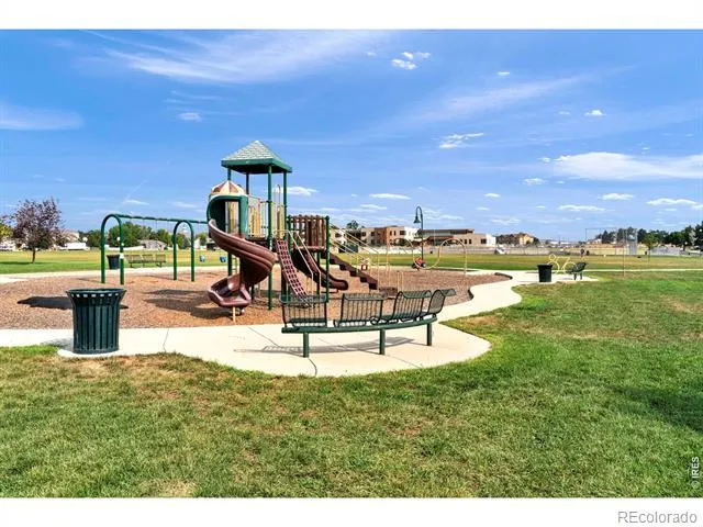 325 Hawthorne Avenue Johnstown, CO 80534