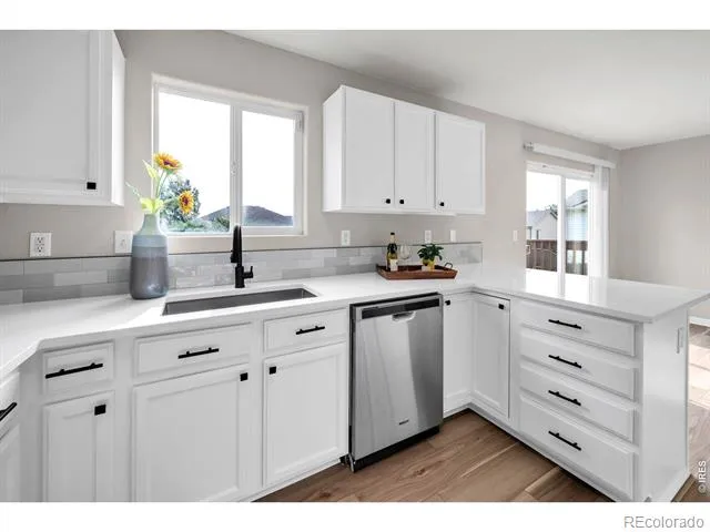 325 Hawthorne Avenue Johnstown, CO 80534