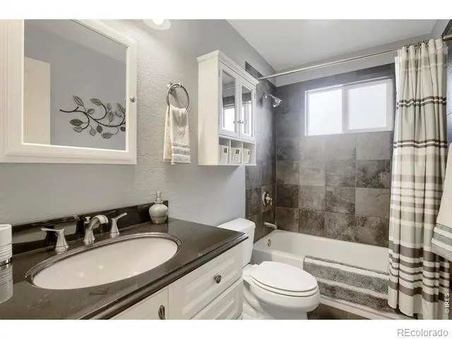 6516 Orbit Way Fort Collins, CO 80525
