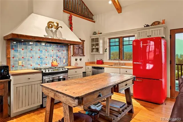 181B Jawbone Canyon Place Chromo, CO 81128