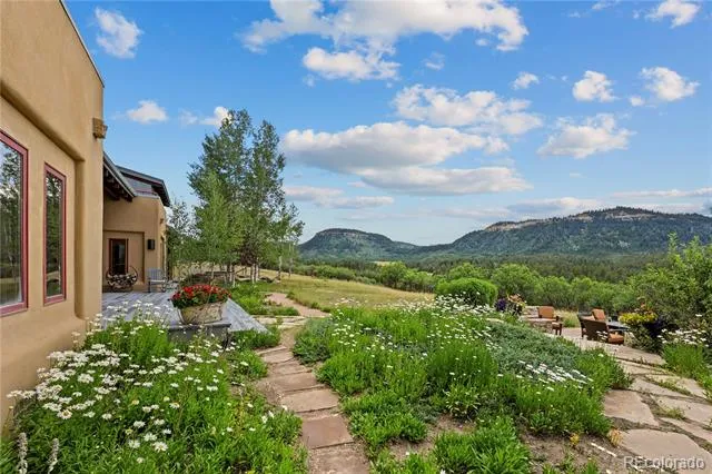 181B Jawbone Canyon Place Chromo, CO 81128
