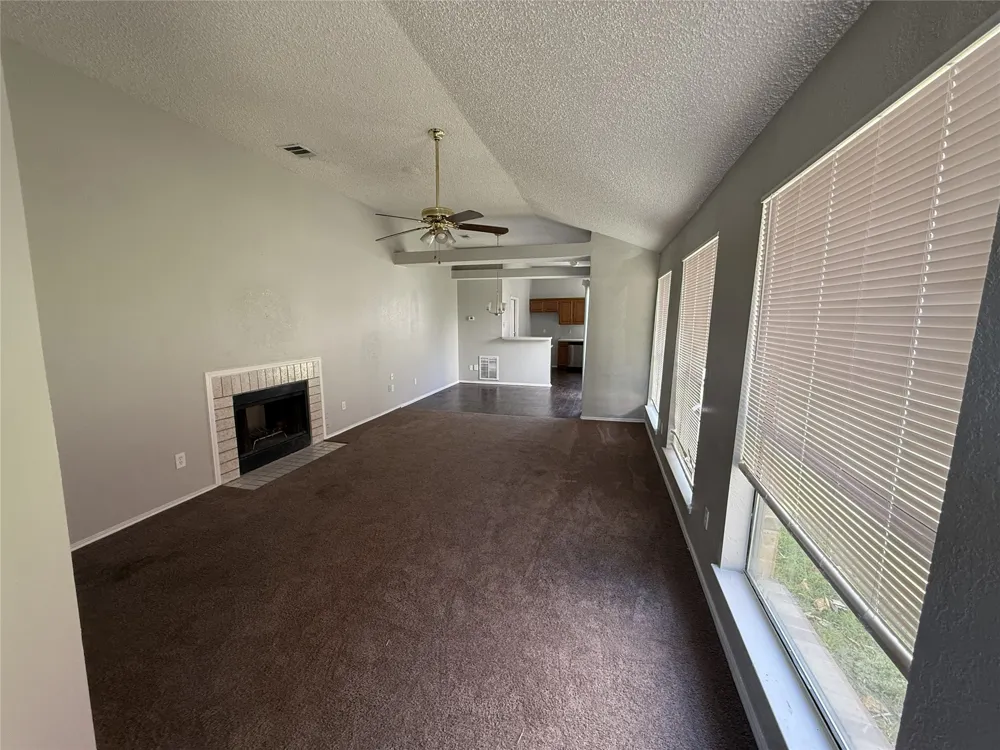 404 Seminary Ridge Mesquite, TX 75149