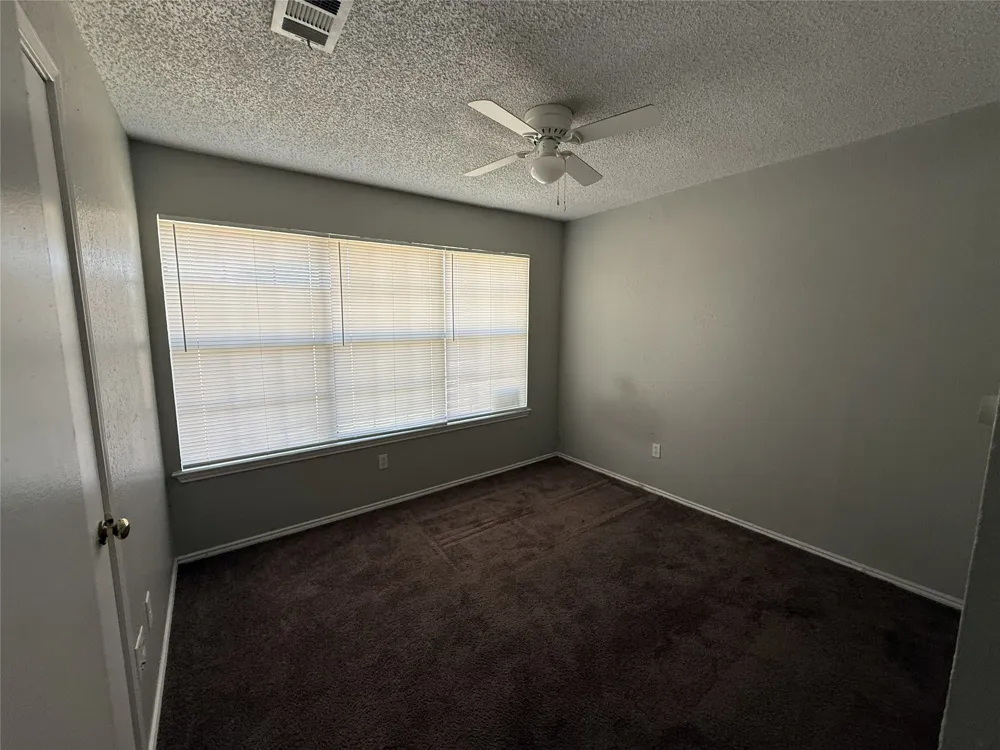 404 Seminary Ridge Mesquite, TX 75149