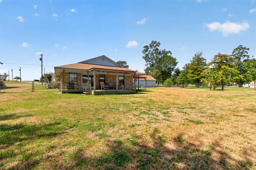281 Lakeshore Onalaska, TX 77360
