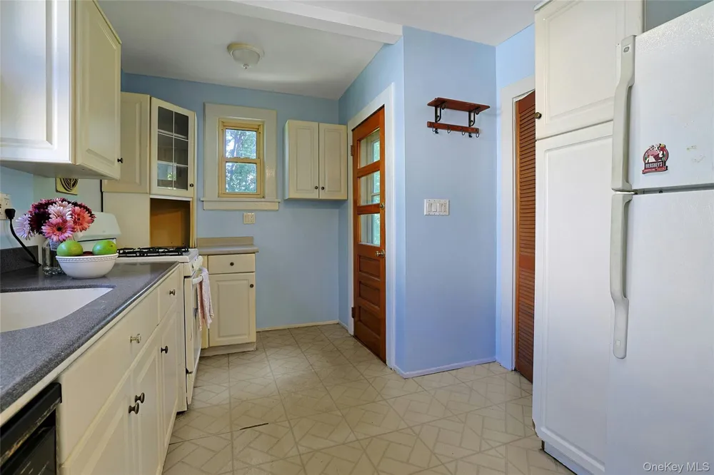 132 Church Street Nanuet, NY 10954