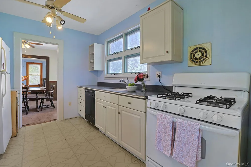 132 Church Street Nanuet, NY 10954