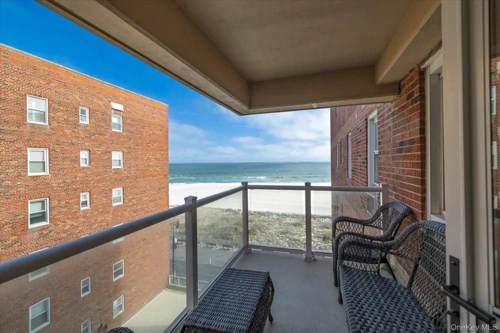 370 West Broadway #5C Long Beach, NY 11561