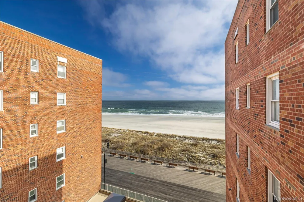 370 West Broadway #5C Long Beach, NY 11561