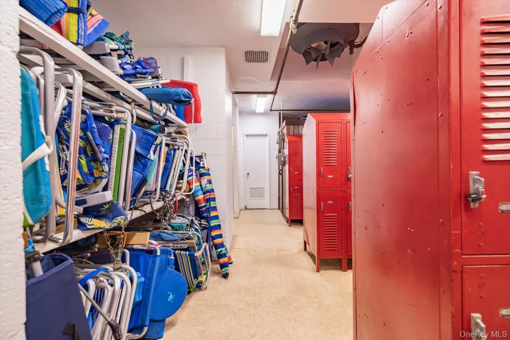 370 West Broadway #5C Long Beach, NY 11561