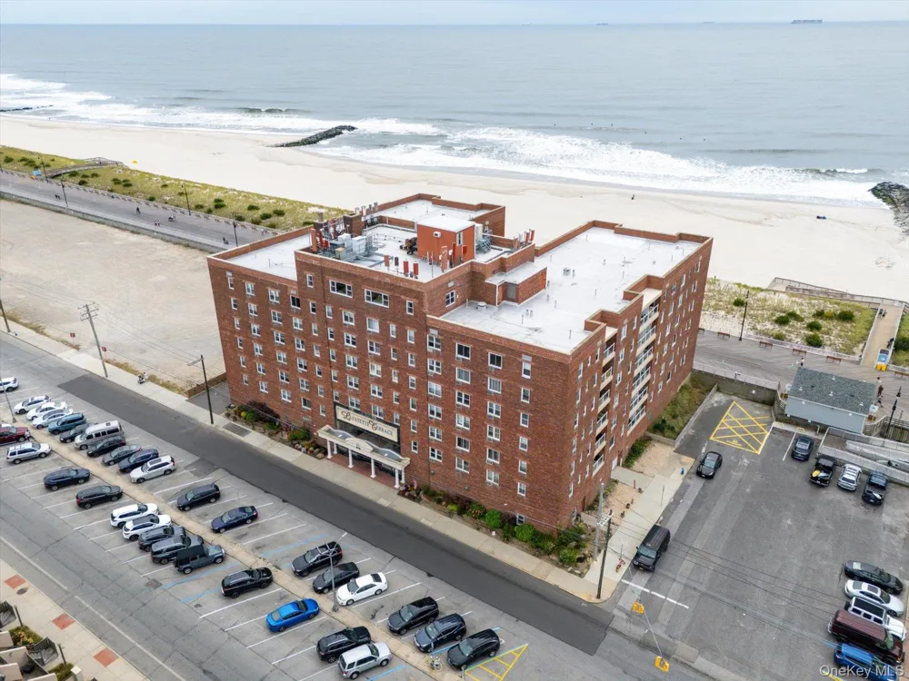 370 West Broadway #5C Long Beach, NY 11561