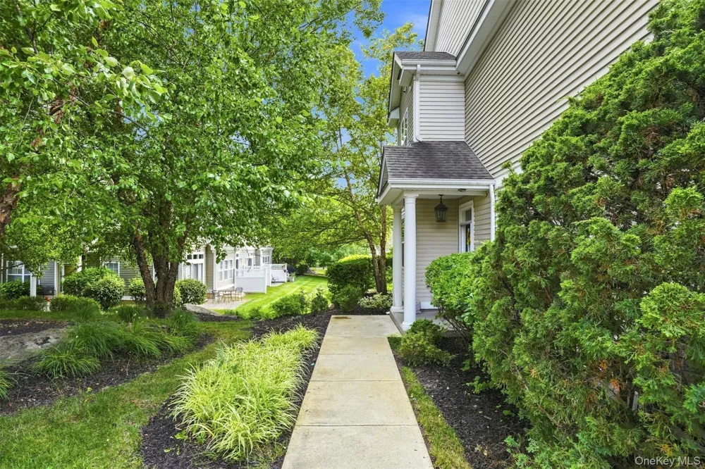 1 High Ridge Lane Middletown, NY 10940