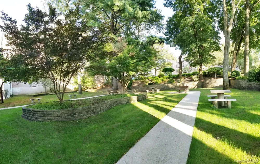 5 Terrace Circle #1H Great Neck, NY 11021