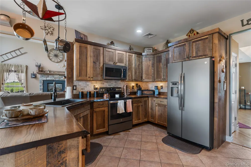 1576 Route 52 Walden, NY 12586