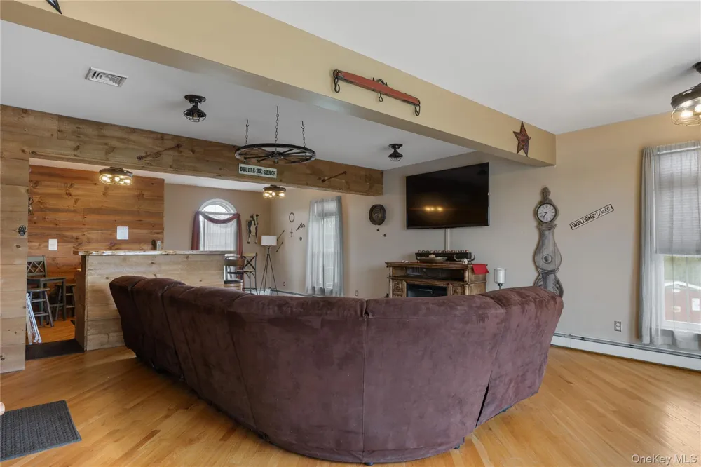 1576 Route 52 Walden, NY 12586