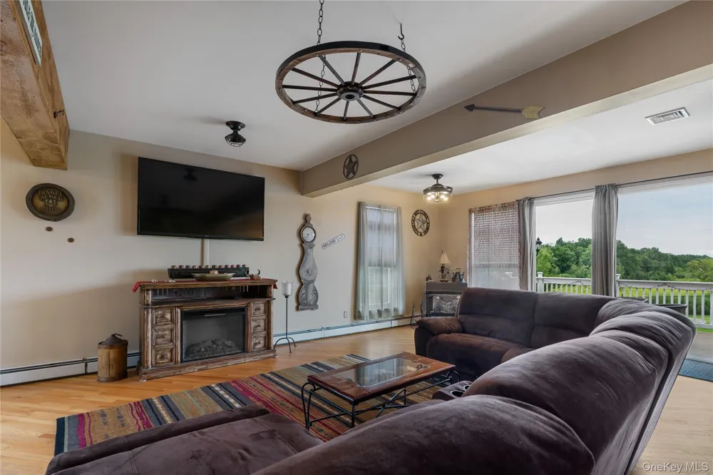 1576 Route 52 Walden, NY 12586