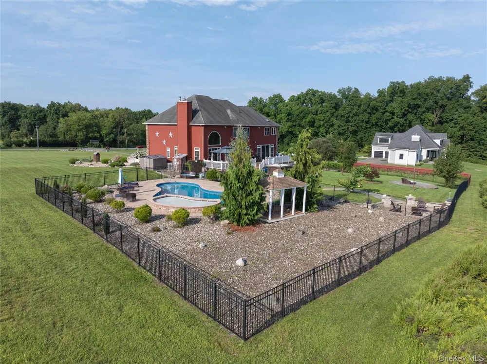 1576 Route 52 Walden, NY 12586