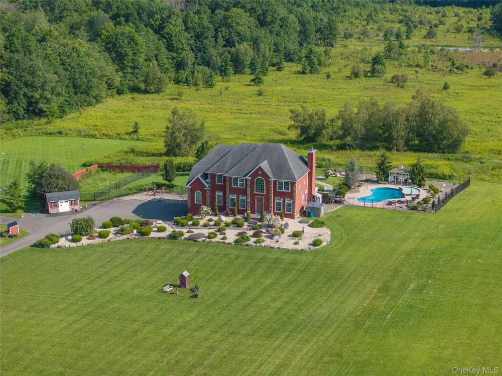 1576 Route 52 Walden, NY 12586