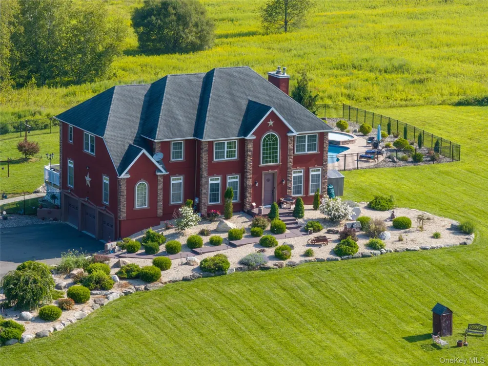 1576 Route 52 Walden, NY 12586