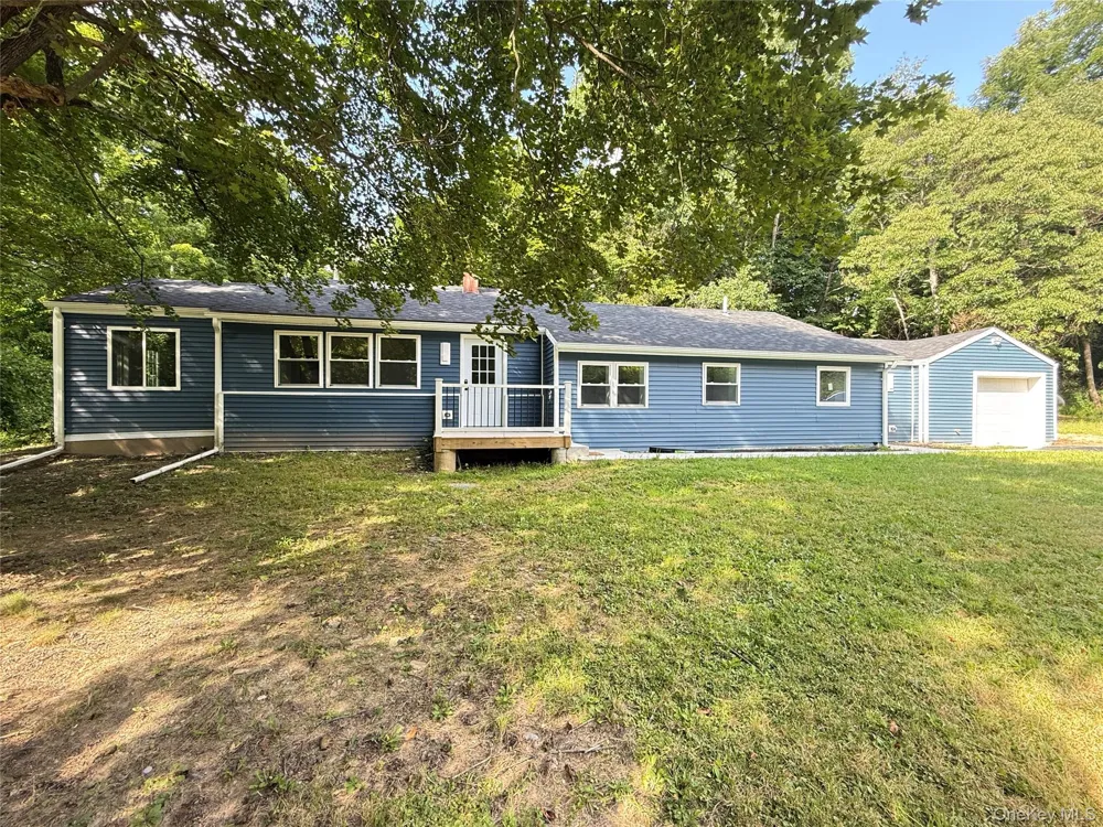 127 Spring Lake Road Red Hook, NY 12571